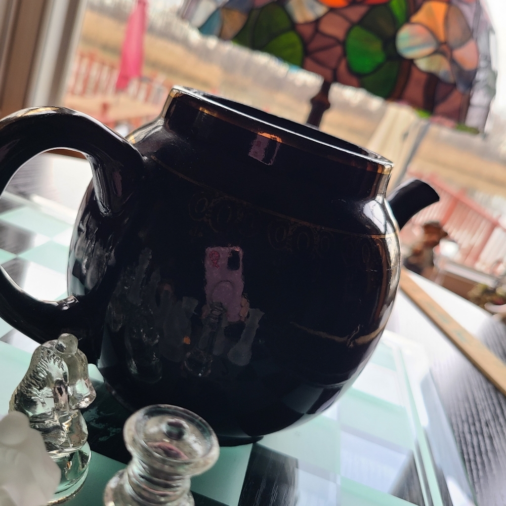 TeaPot Home Decor - Picture 6 of 11